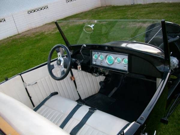 1929 Ford Model A Roadster thumbnail 3