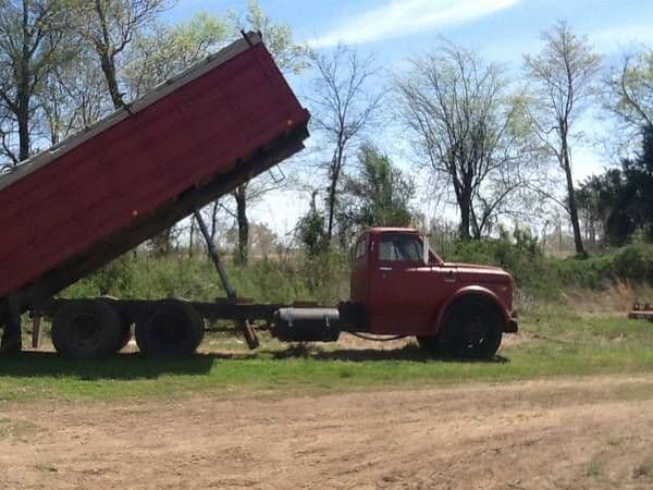 1971 GMC C60 — photo 1