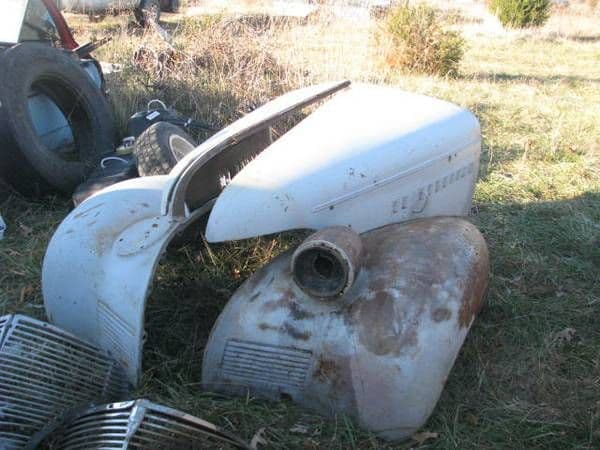 1939 Chevrolet Deluxe thumbnail 3