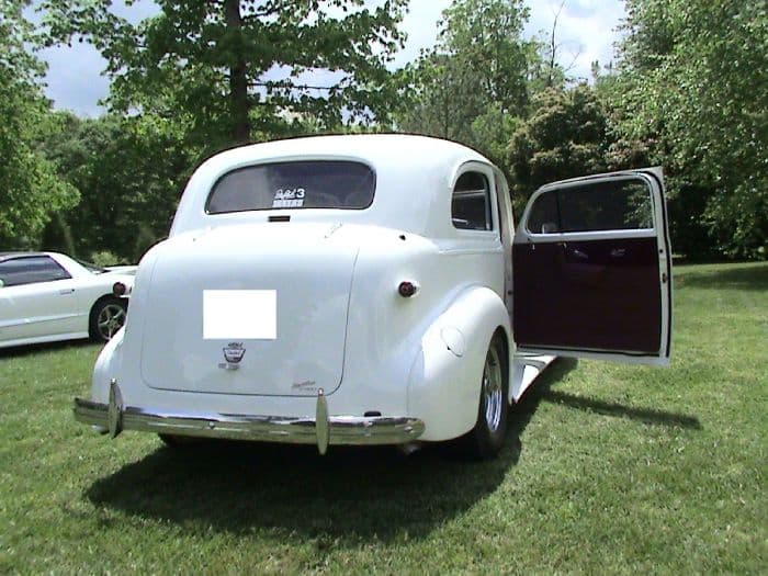 1939 Chevrolet Master Deluxe thumbnail 3