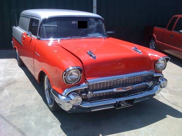 1957 Chevrolet Sedan Delivery — photo 1