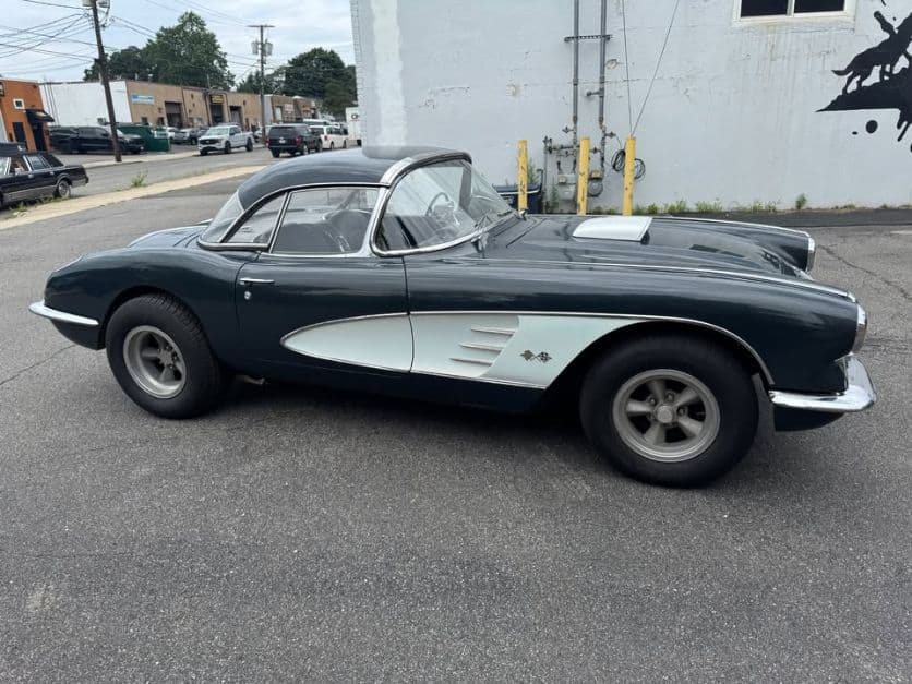1958 Chevrolet Corvette — photo 1