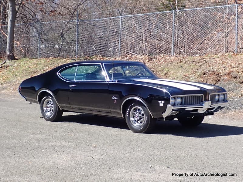 1969 Oldsmobile Cutlass S Holiday Coupe W31 — photo 1