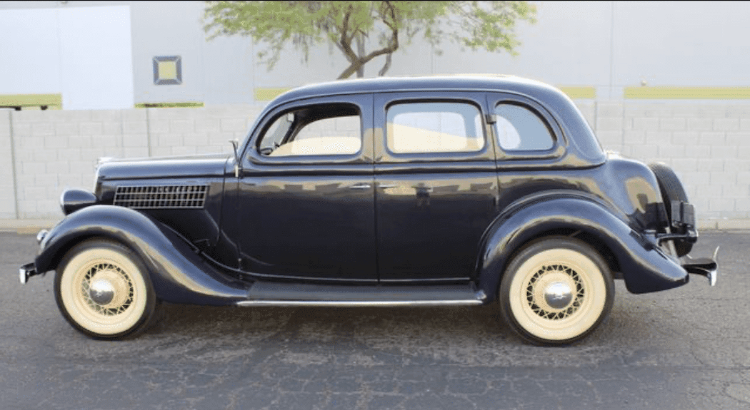 1935 Ford Model 48 4 Door Sedan — photo 2