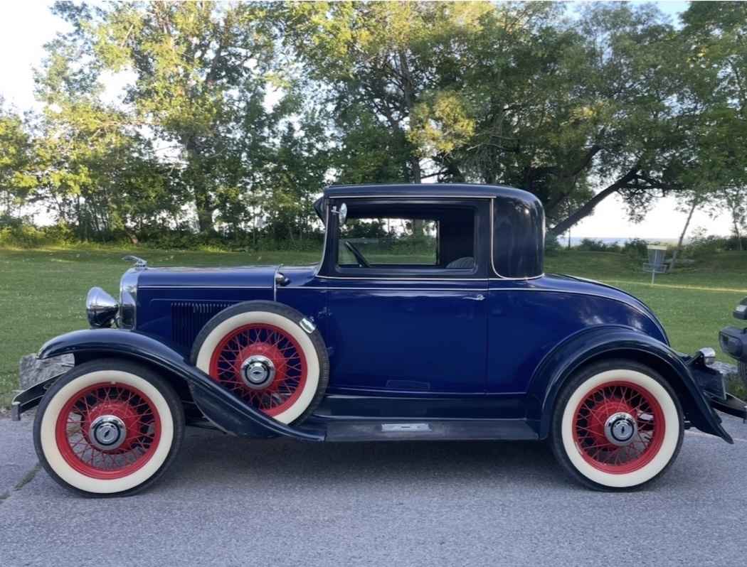 1931 Chevrolet 3 Window Coupe β photo 1