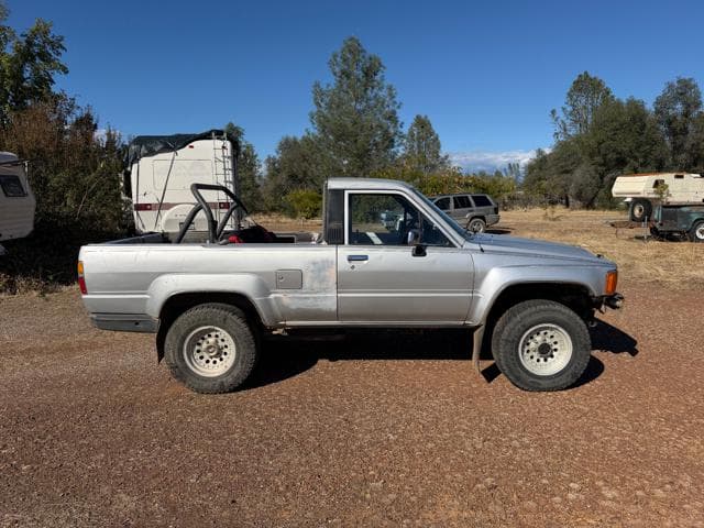 1989 Toyota 4 Runner — photo 1
