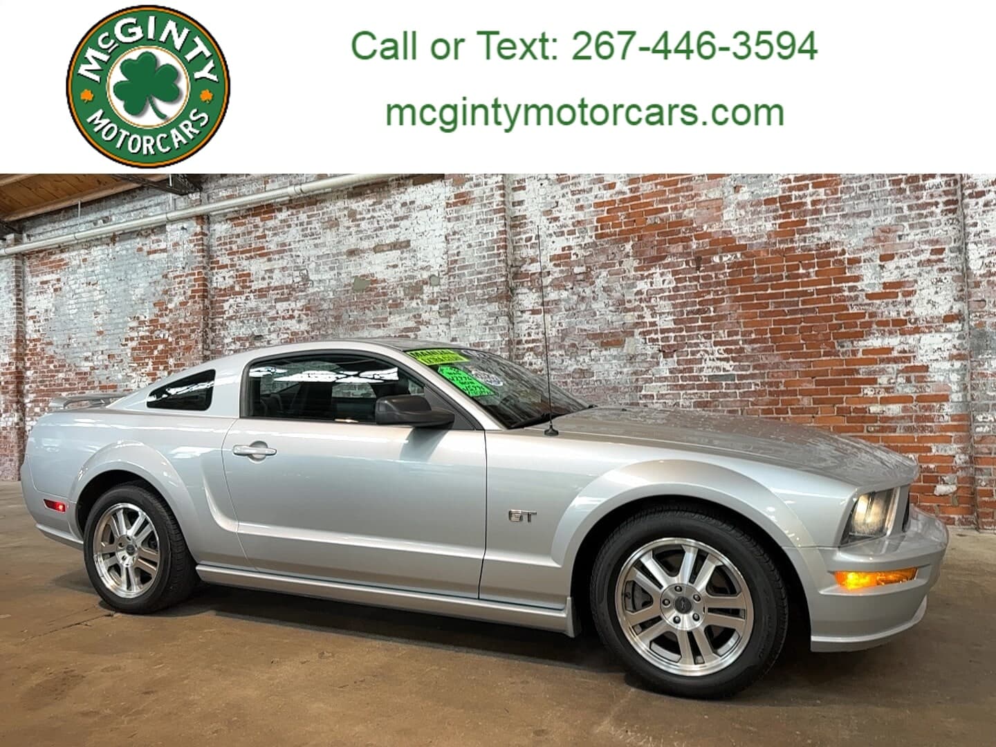 2005 Ford Mustang GT Deluxe — photo 1