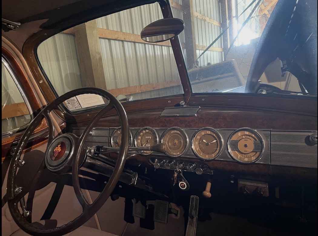 1939 Packard Touring Sedan — photo 27