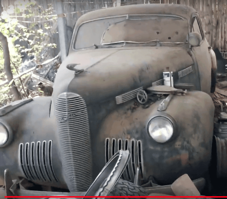 1940 LaSalle Series 52 Deluxe — photo 2