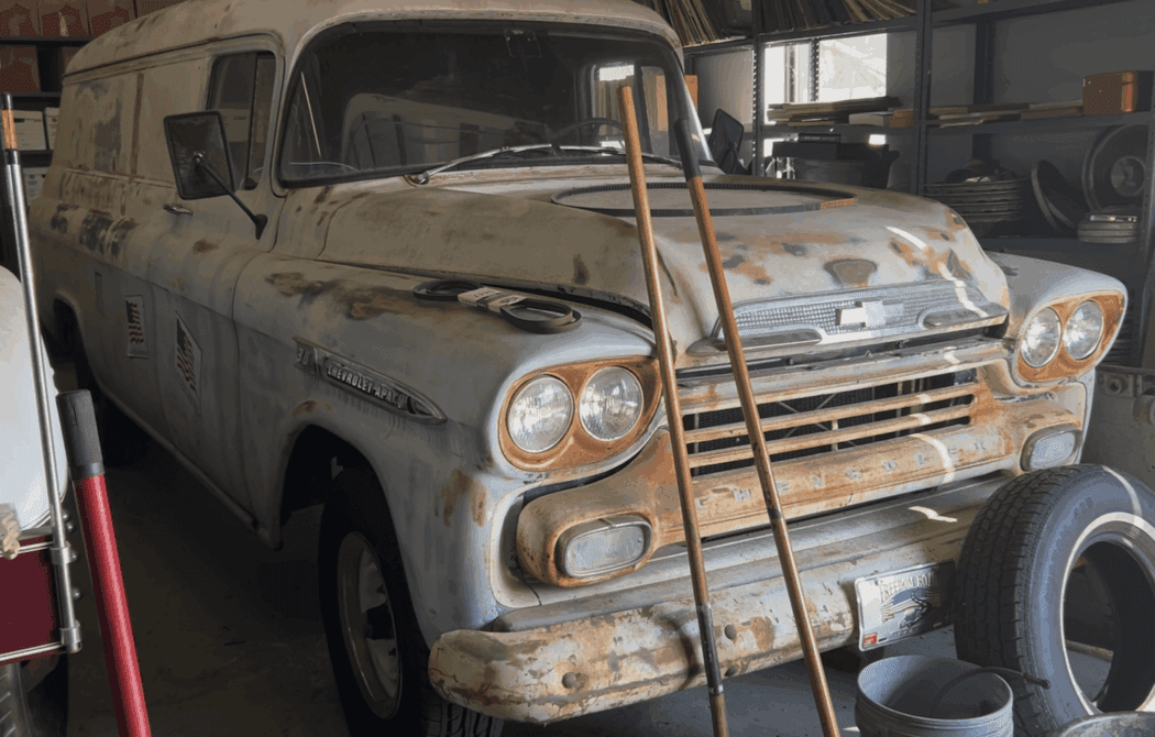 1959 Chevrolet 38 Apache 1 Ton — photo 1