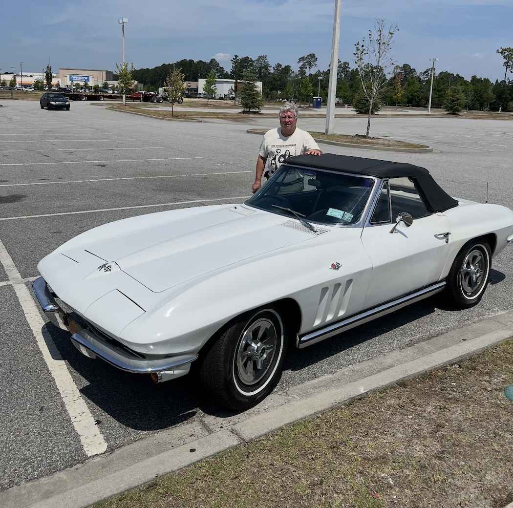 1965 Chevrolet Corvette — photo 1