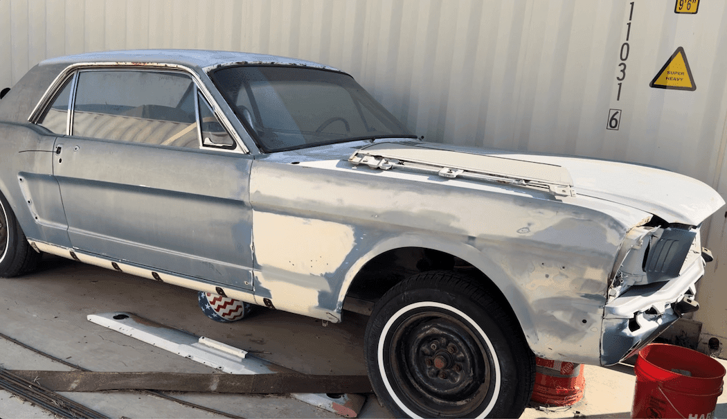 1965 Ford Mustang β photo 2