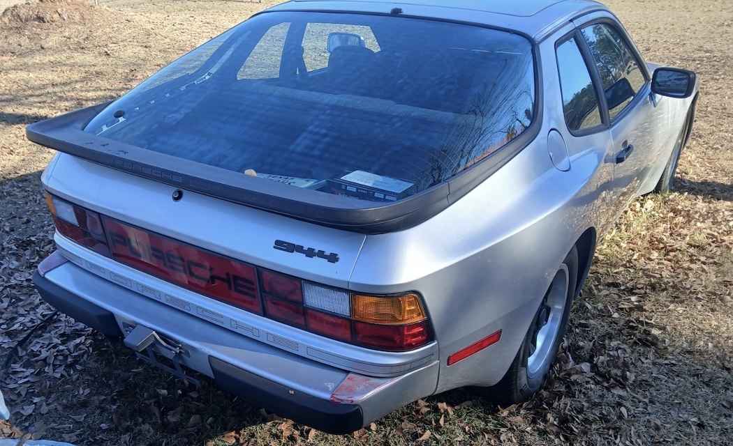 1983 Porsche 944 β photo 2