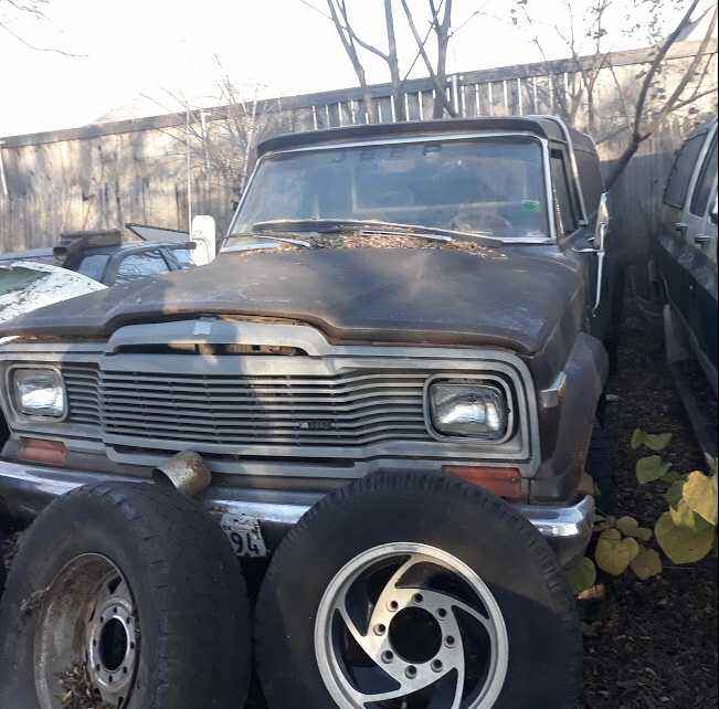 1976 Jeep J20 — photo 2
