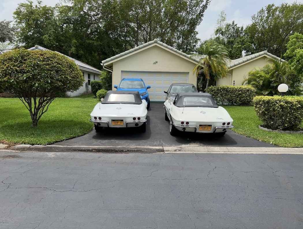 1965 Chevrolet Corvette — photo 5