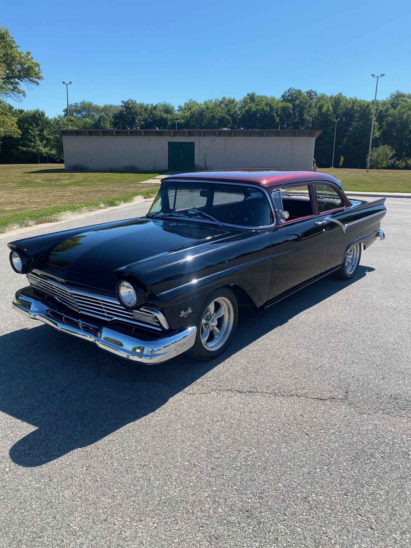 1957 Ford Custom — photo 2