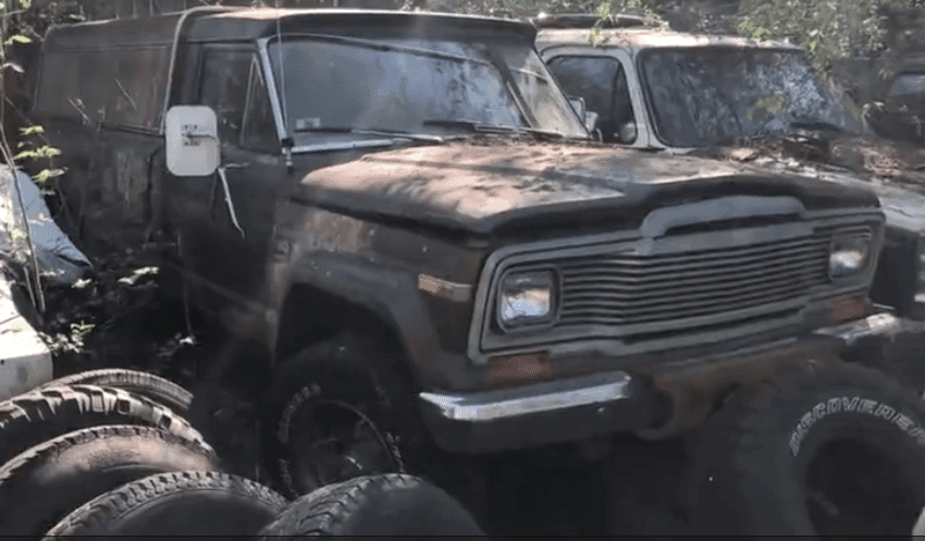 1976 Jeep J20 — photo 1