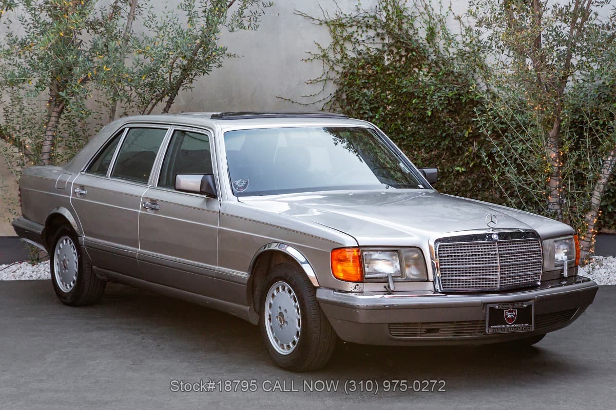 1987 Mercedes 420SEL β photo 1