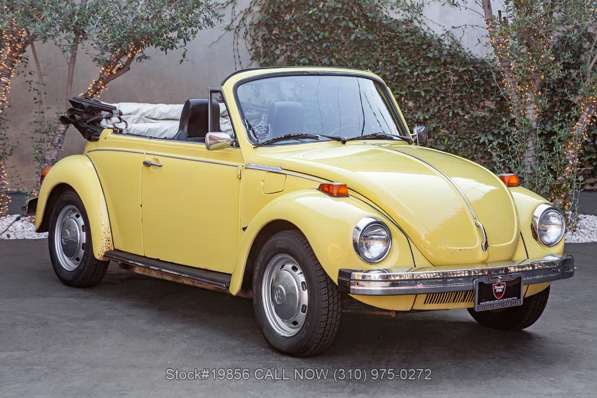 1975 Volkswagen Super Beetle Convertible β photo 1