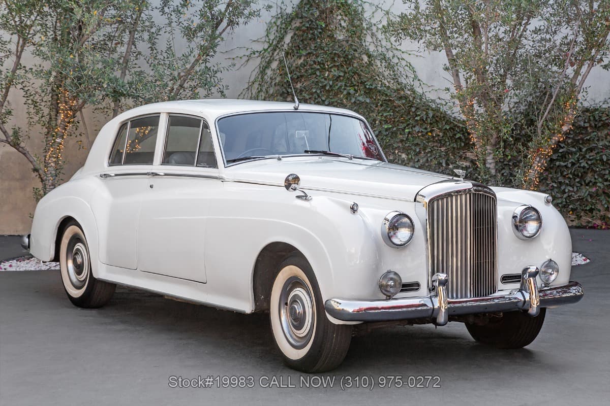 1961 Bentley S2 Saloon Right-Hand-Drive β photo 1