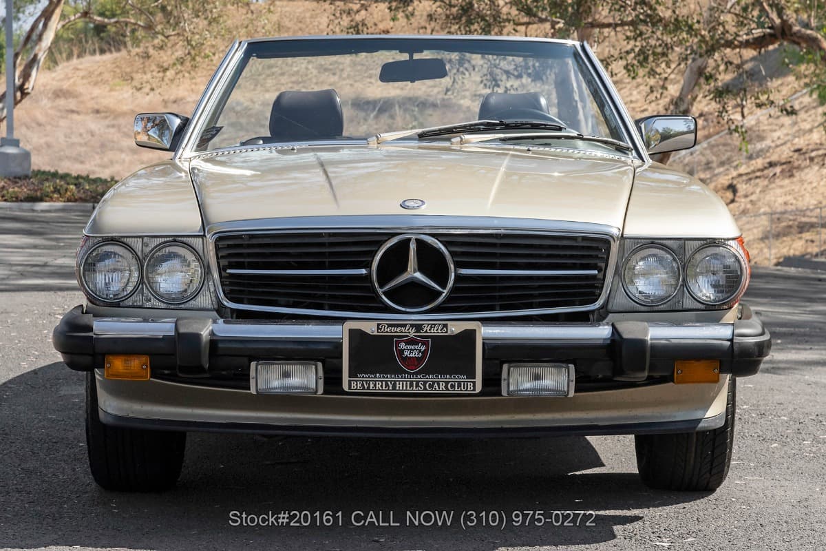 1988 Mercedes 560SL — photo 2
