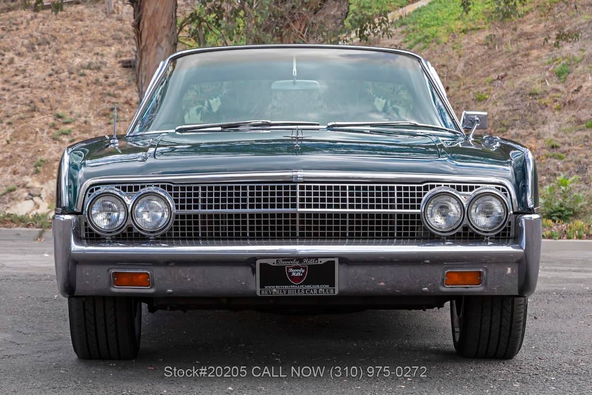1963 Lincoln Continental 4-Door Sedan — photo 2