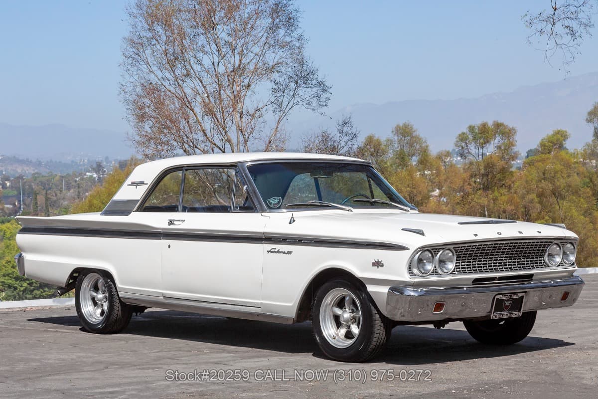 1963 Ford Fairlane 500 Sports Coupe — photo 1