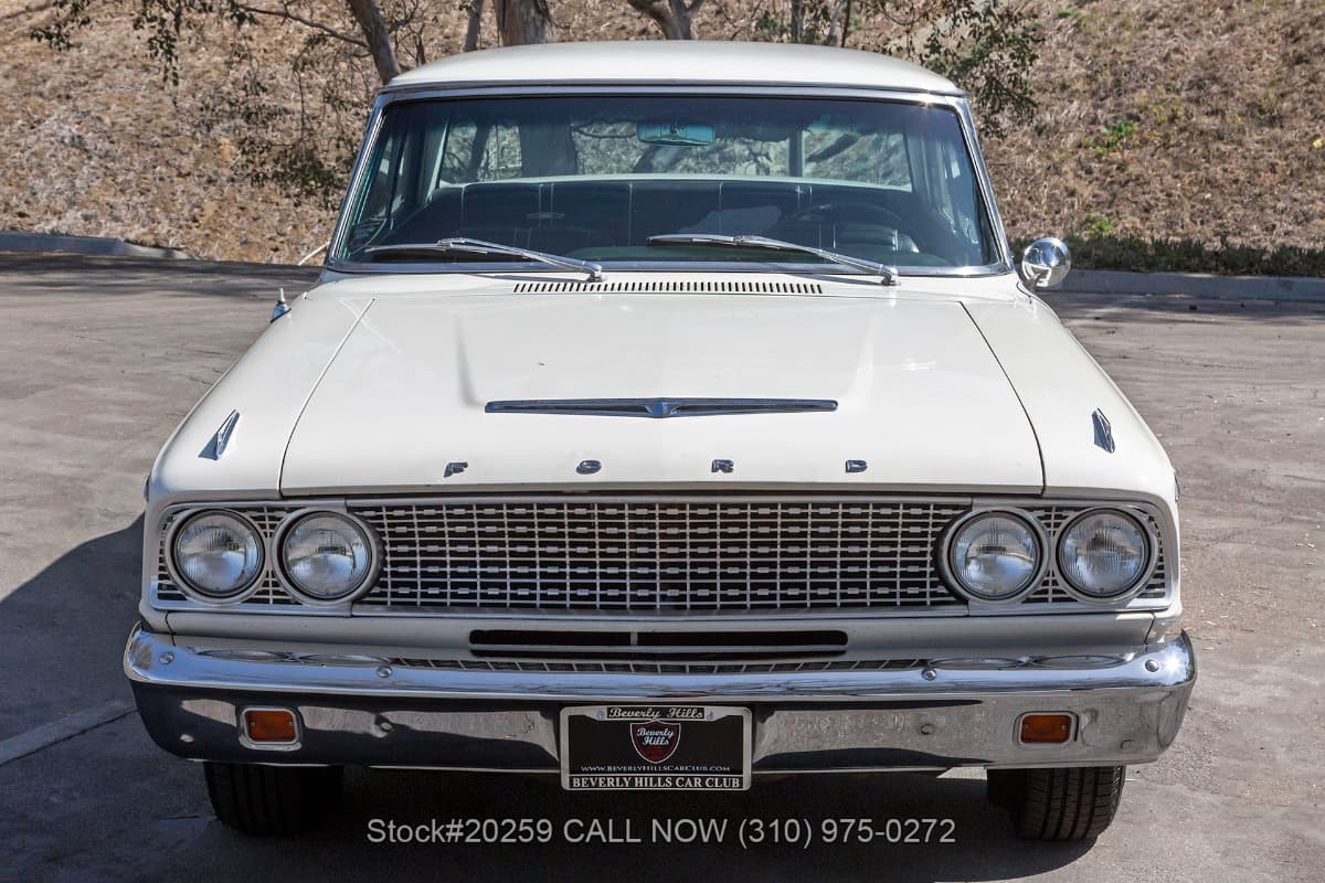 1963 Ford Fairlane 500 Sports Coupe — photo 2