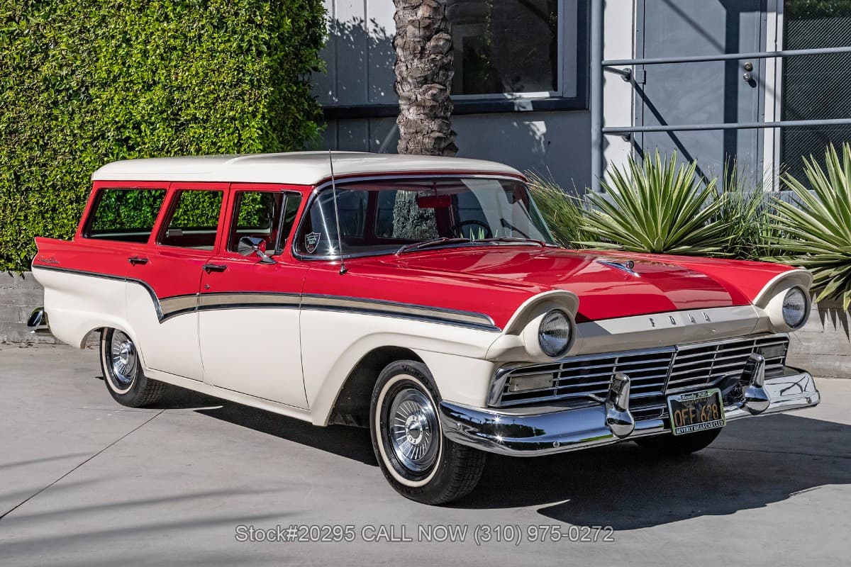 1957 Ford Country Sedan 4-Door Station Wagon — photo 1
