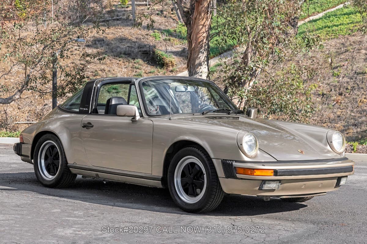 1984 Porsche Carrera 3.2 Targa β photo 2
