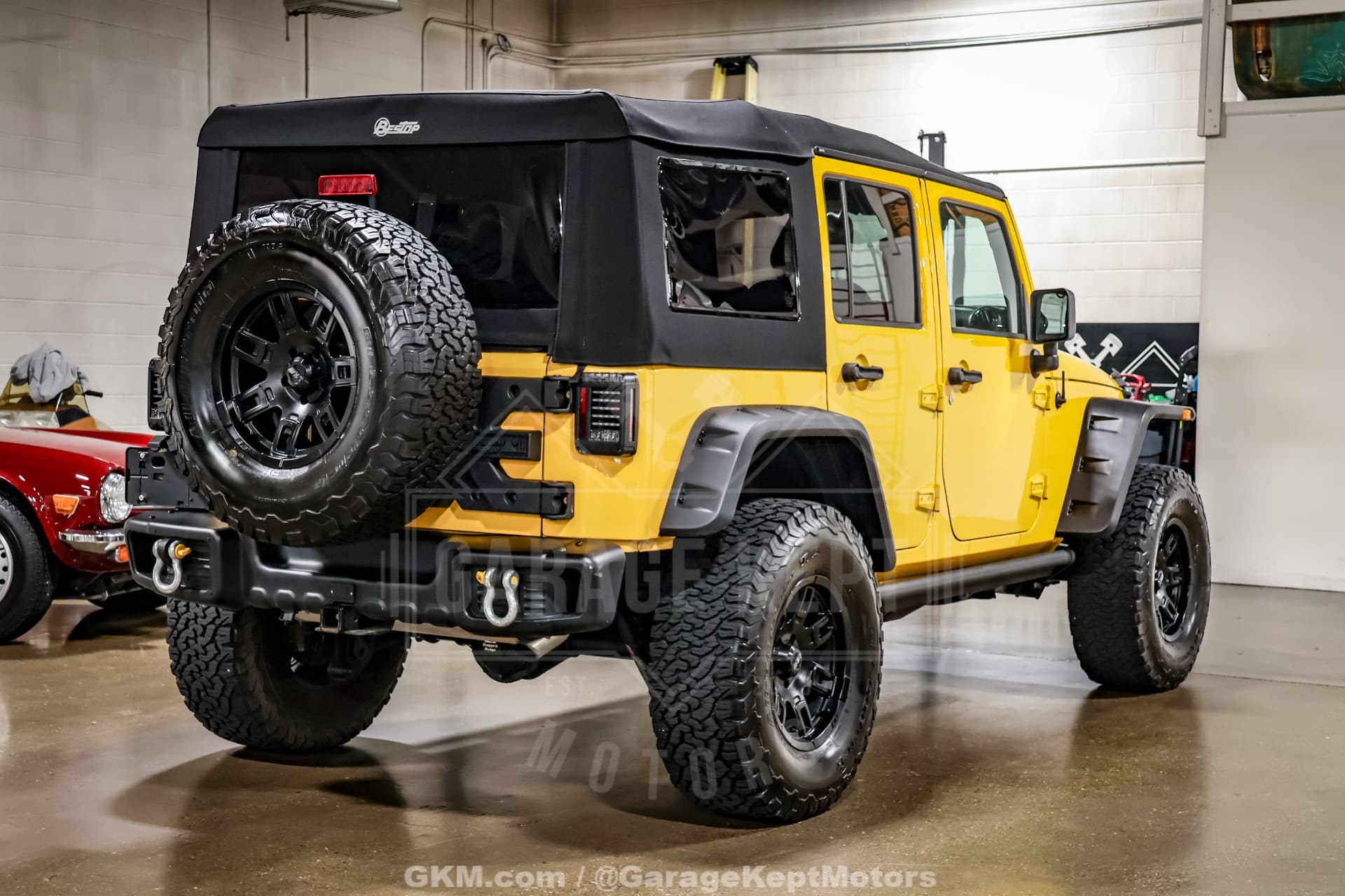 2015 Jeep Wrangler Unlimited Altitude — photo 2