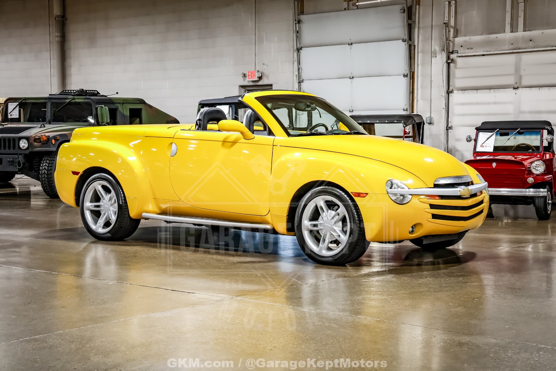 2004 Chevrolet SSR LS — photo 1
