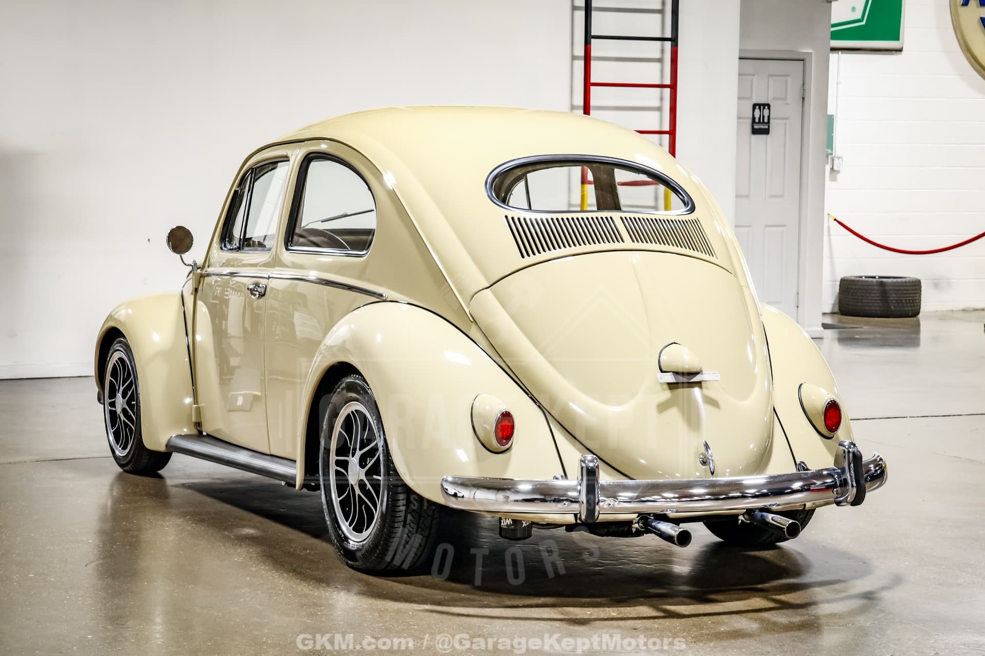 1957 Volkswagen Beetle — photo 2
