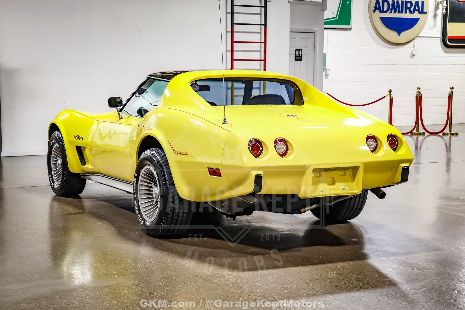 1975 Chevrolet Corvette — photo 2