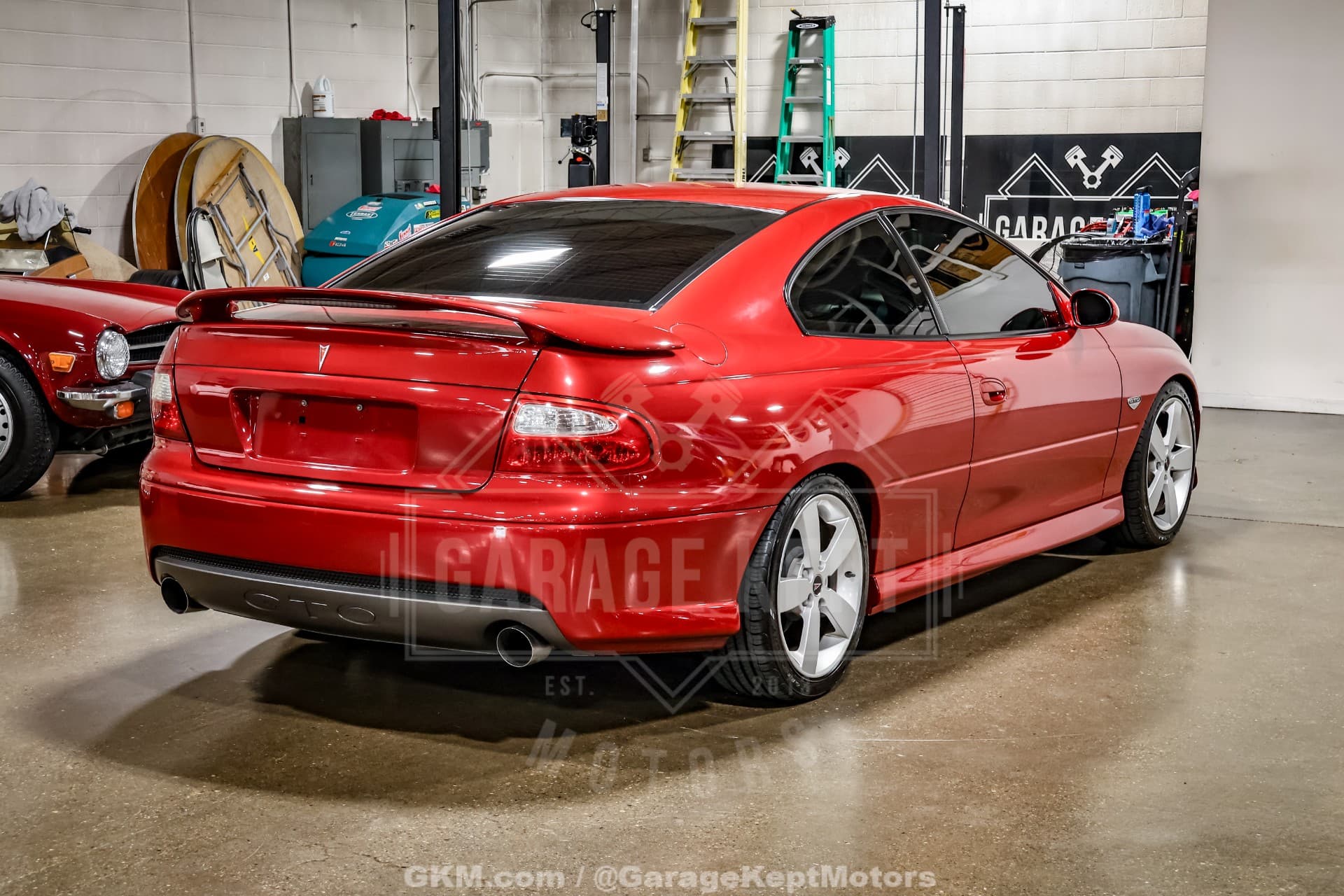 2006 Pontiac GTO — photo 2