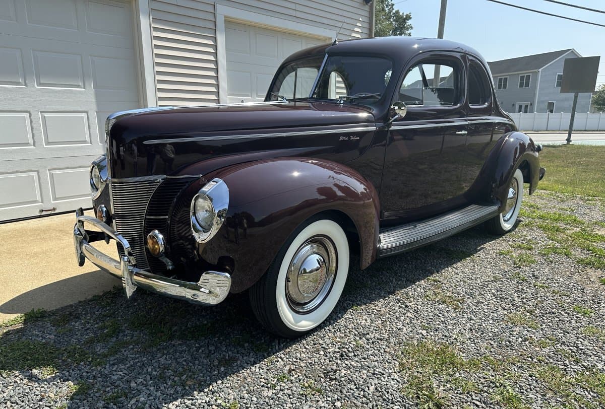 1940 Ford Deluxe Opera Coupe β photo 1
