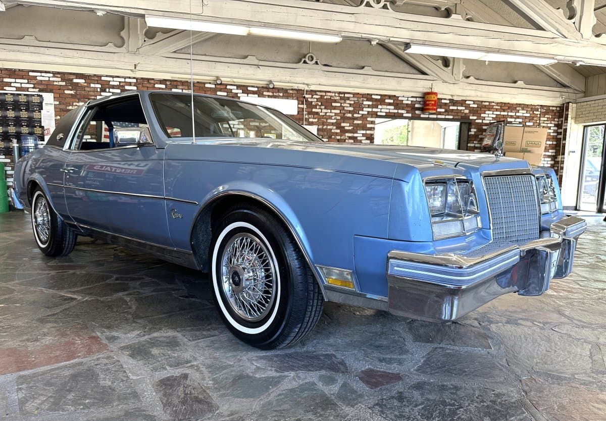 1981 Buick Riviera Coupe β photo 1