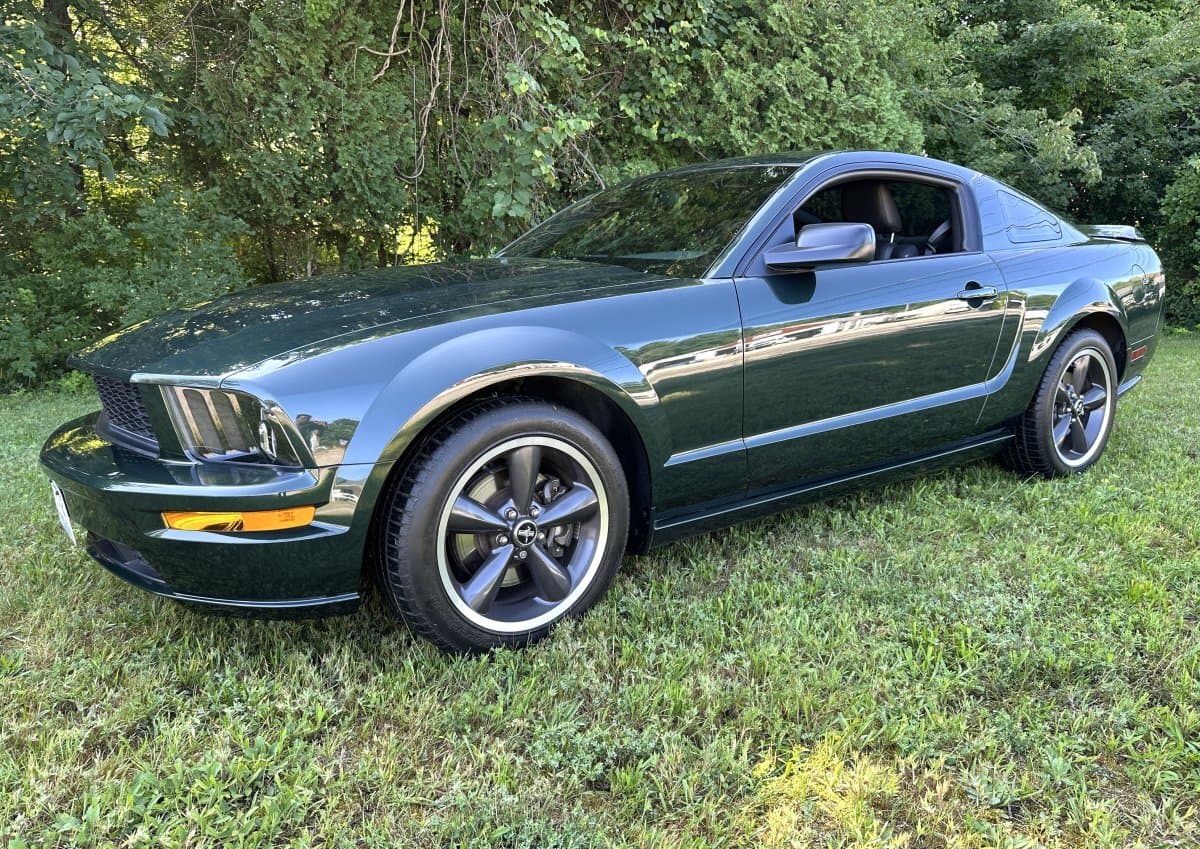 2008 Ford Mustang Bullitt Edition — photo 1
