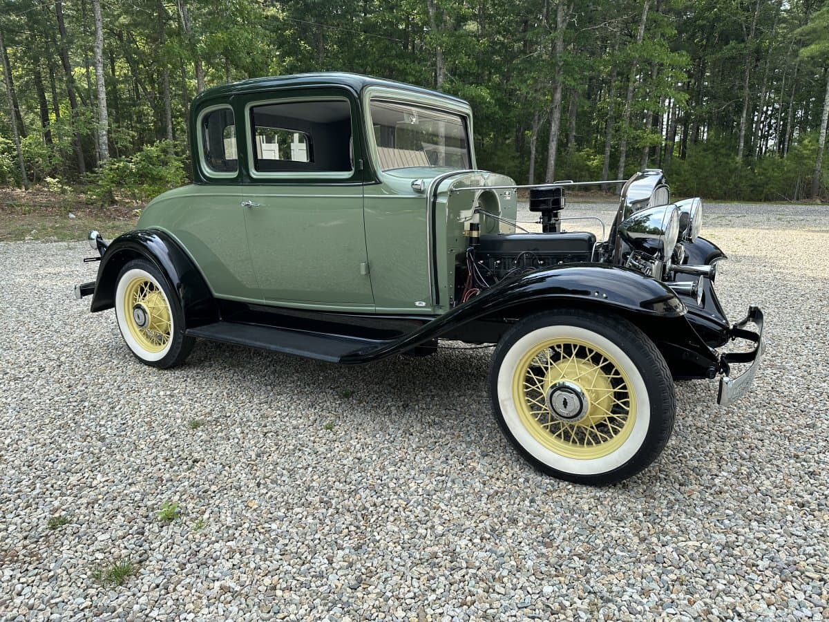 1932 Chevrolet Confederate 5 Window Coupe β photo 1