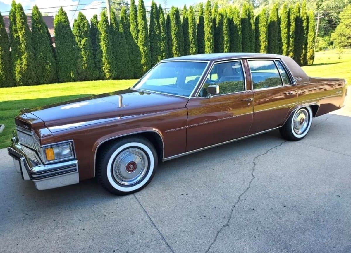 1978 Cadillac Sedan DeVille — photo 1