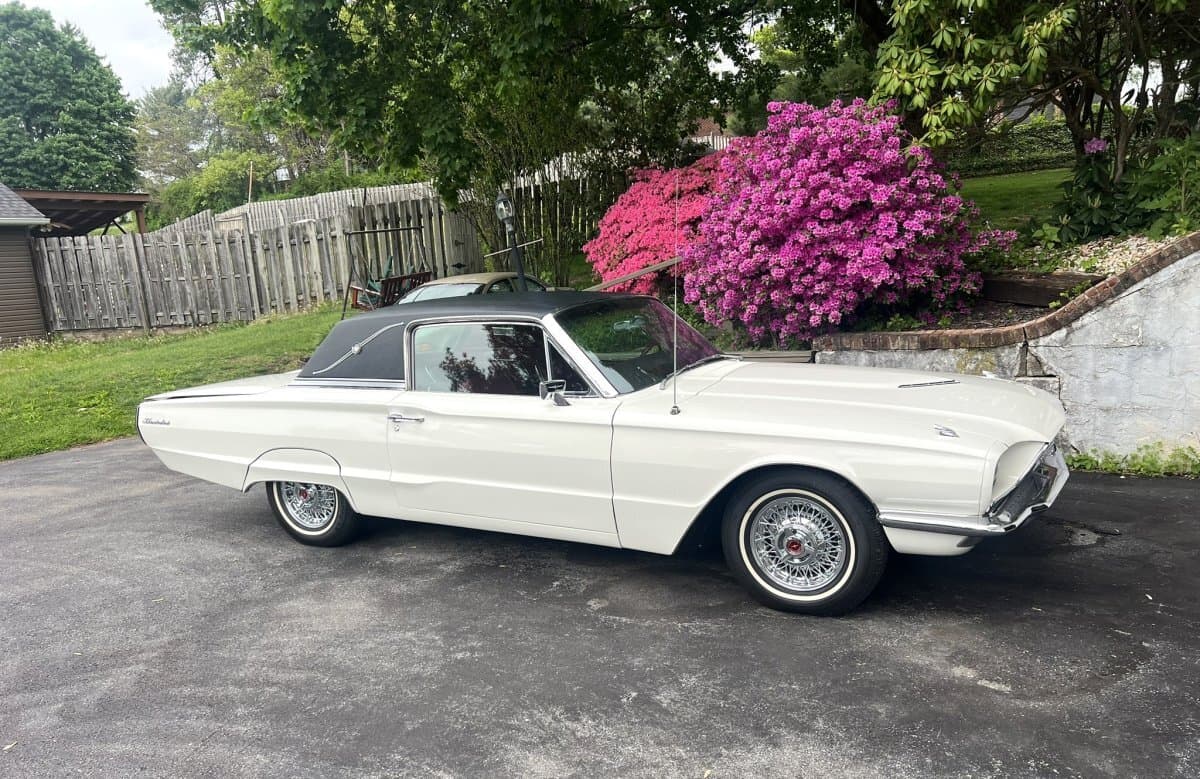 1966 Ford Thunderbird Hardtop Coupe — photo 1