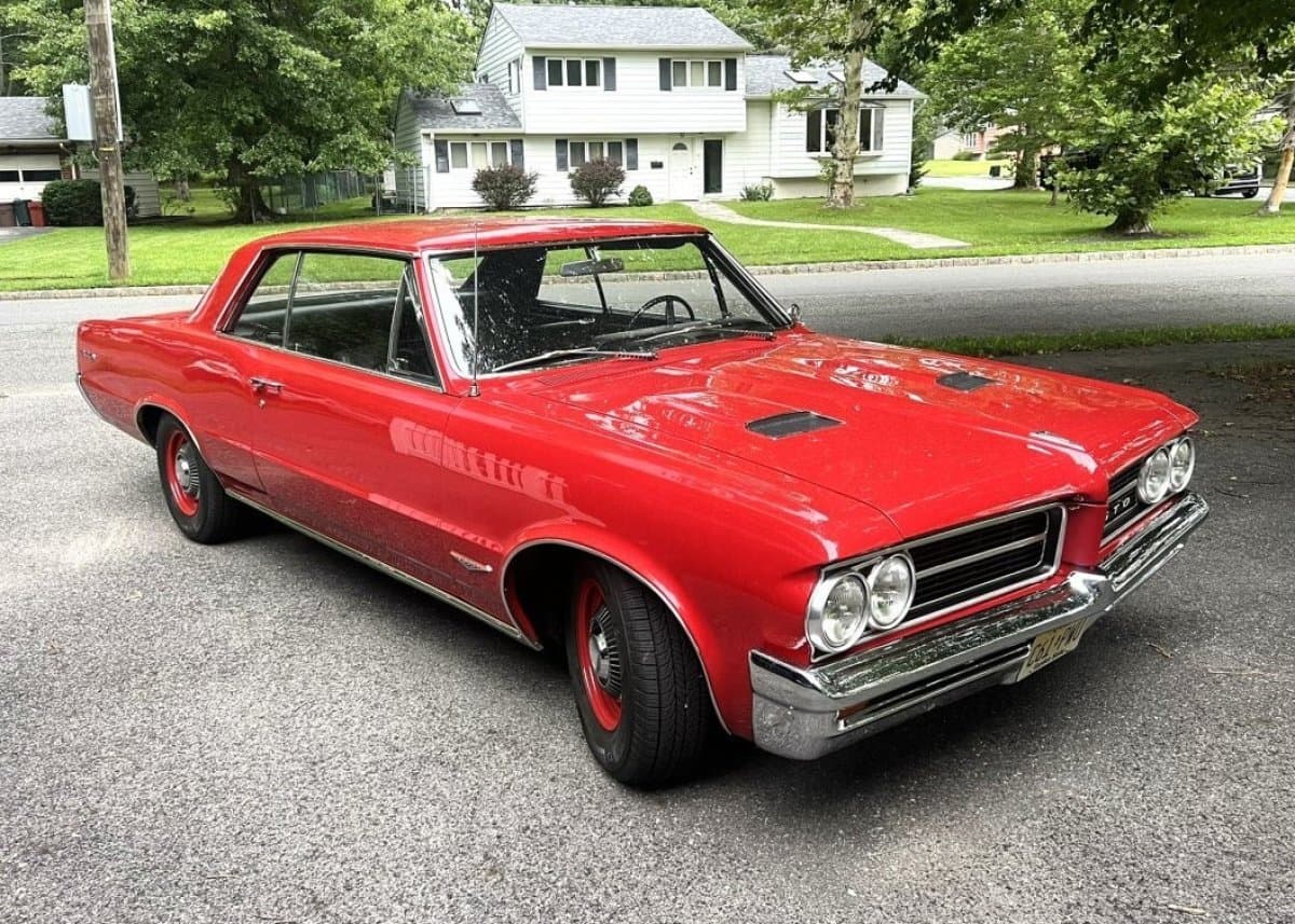 1964 Pontiac GTO Coupe — photo 1