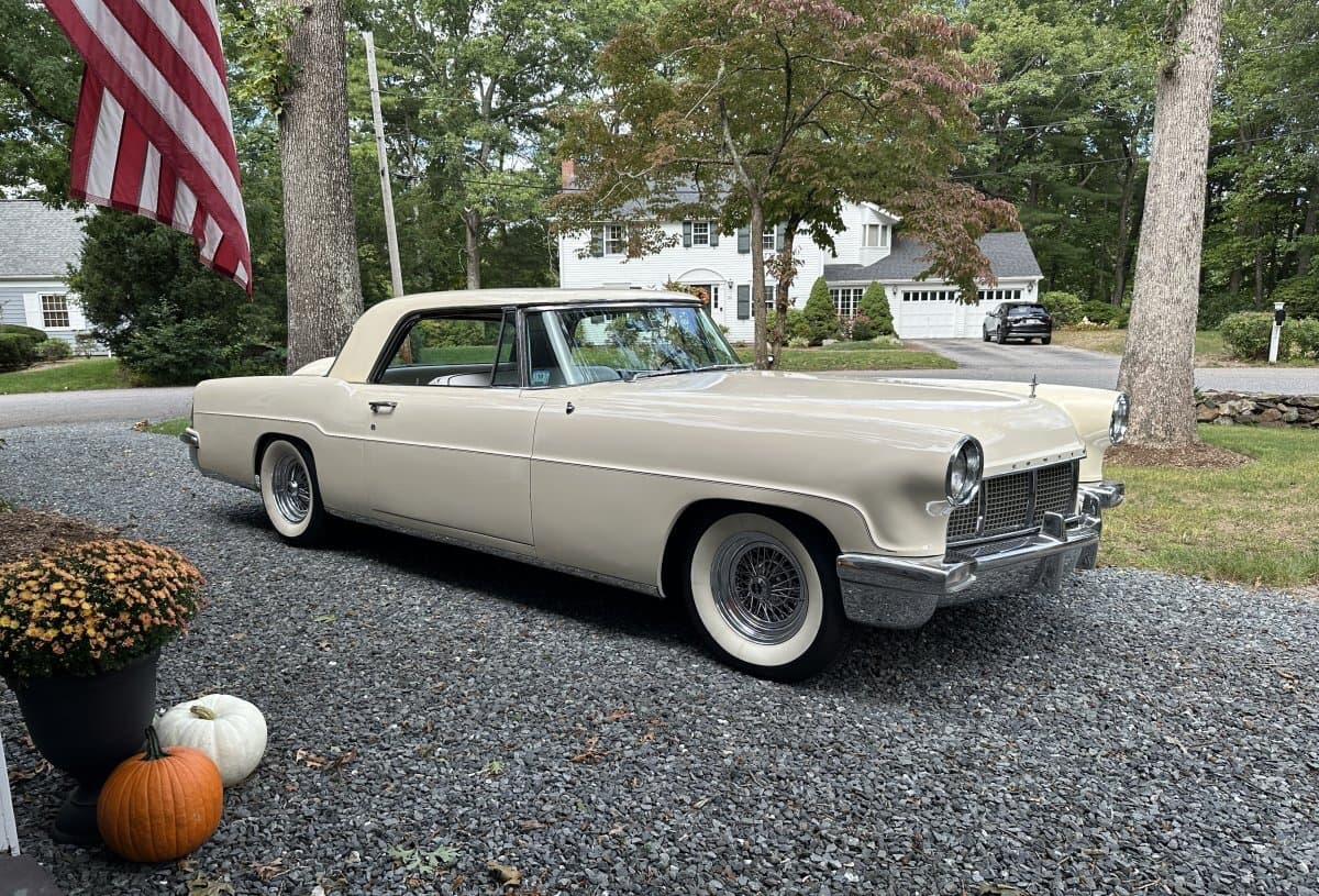 1956 Continental Mark II Coupe β photo 2