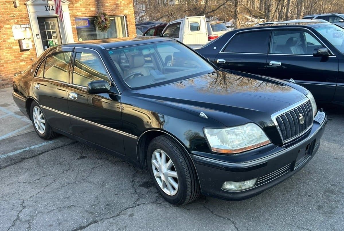 2000 Toyota Crown Majesta - Japan — photo 1