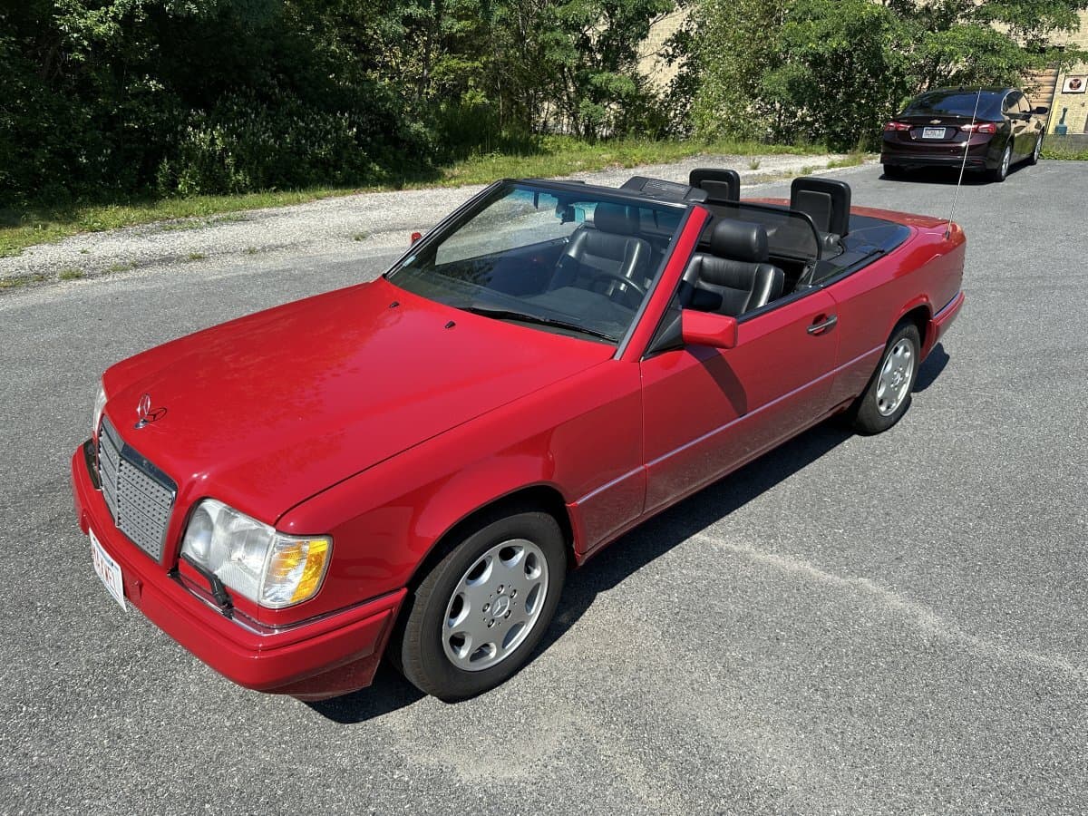 1994 Mercedes E320 Cabriolet β photo 1