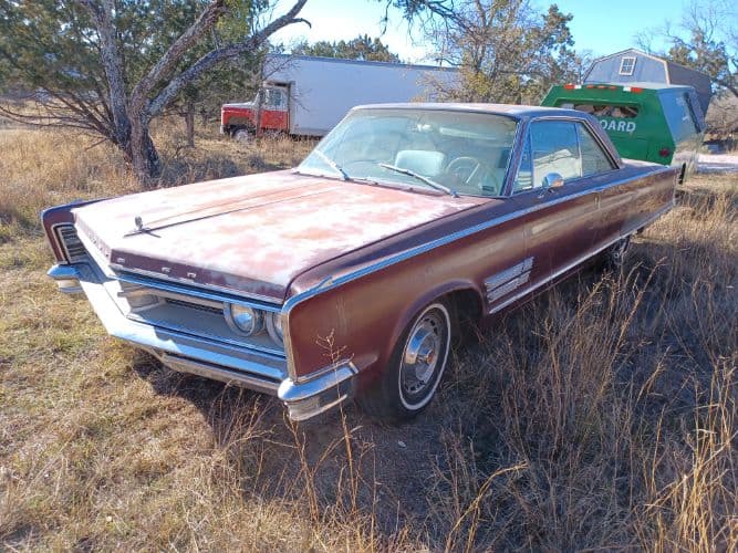 1966 Chrysler 300 — photo 2