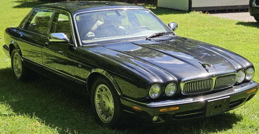 2000 Jaguar XJ Vanden Plas — photo 1
